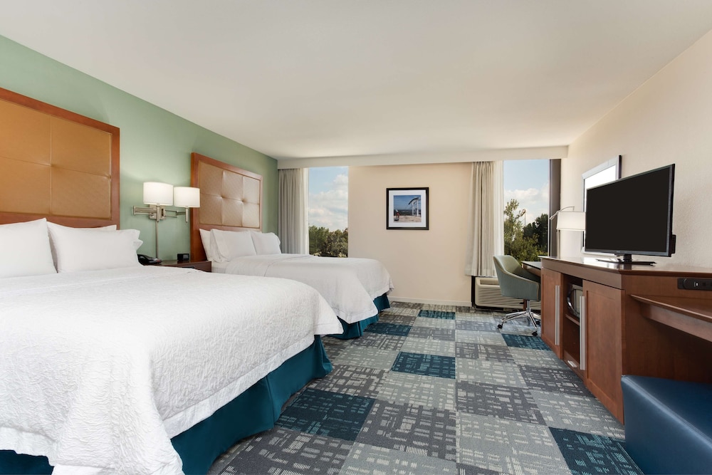 Hampton Inn Norcross - photo 15