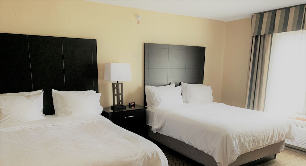 Holiday Inn Express Hotel & Suites Plymouth by IHG - photo 5