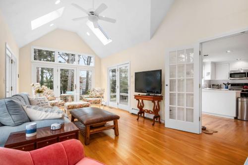 853 Route 28 Harwich Port Cape Cod Sandy Spot in Harwich Port, United States