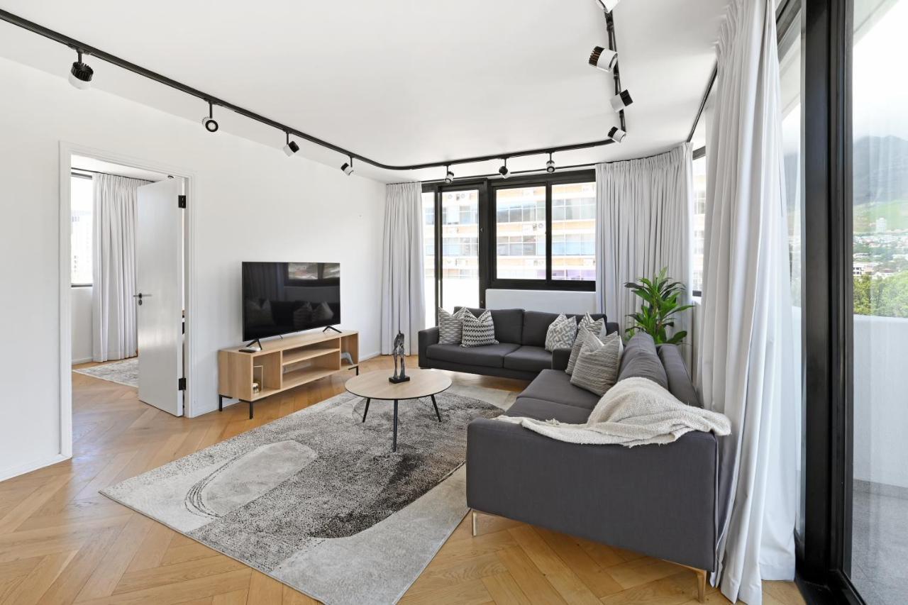 Aasia Cape Town 2BR with 360 City & Mountain Views
