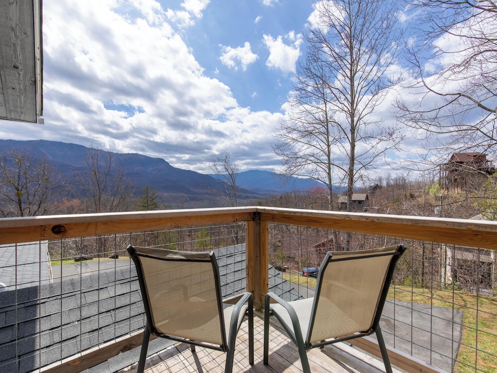 High Cotton by Jackson Mountain Rentals — 4-Star Luxury Hotel in Gatlinburg, United States