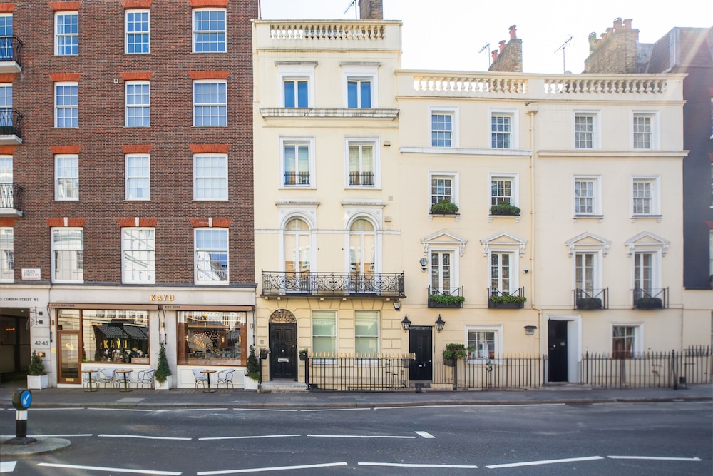 Mayfair Residences - last minute hotel in London
