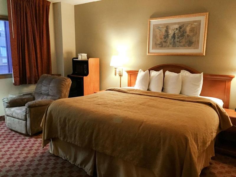 Badlands Inn & Suites - photo 14
