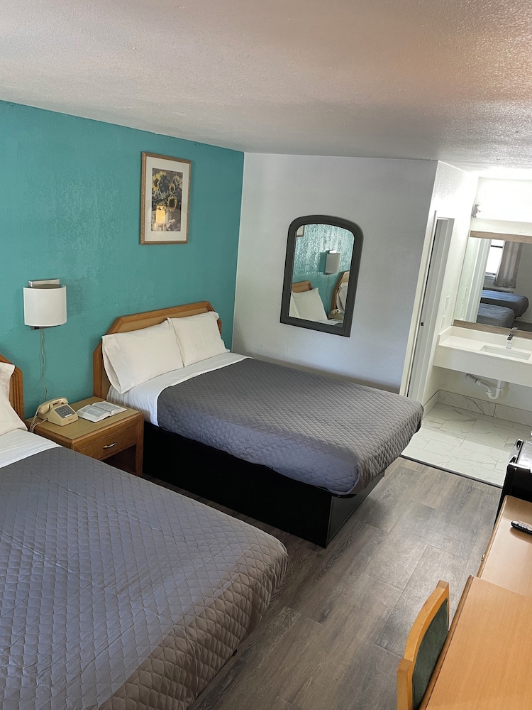 Executive Inn of Purcell - photo 6