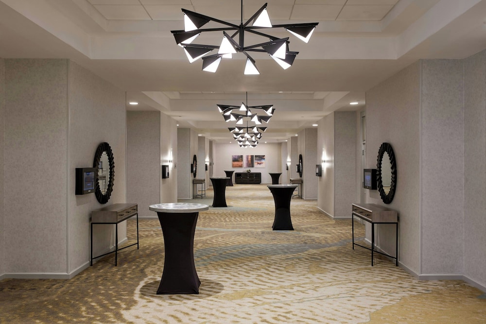 Pittsburgh Airport Marriott - photo 64