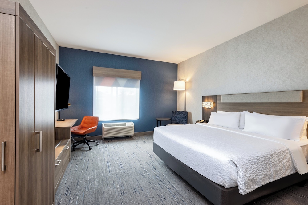 Holiday Inn Express Hotel & Suites Missoula by IHG - photo 6