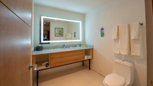 Holiday Inn Hotel And Suites Merida La Isla By IHG