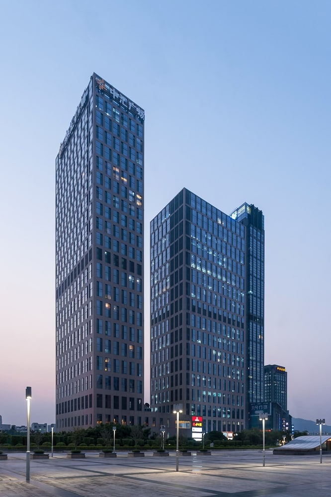 Guangzhou Yicheng Poly Zhonghui Apartment — 4-Star Luxury Hotel in Guangzhou, People's Republic of China