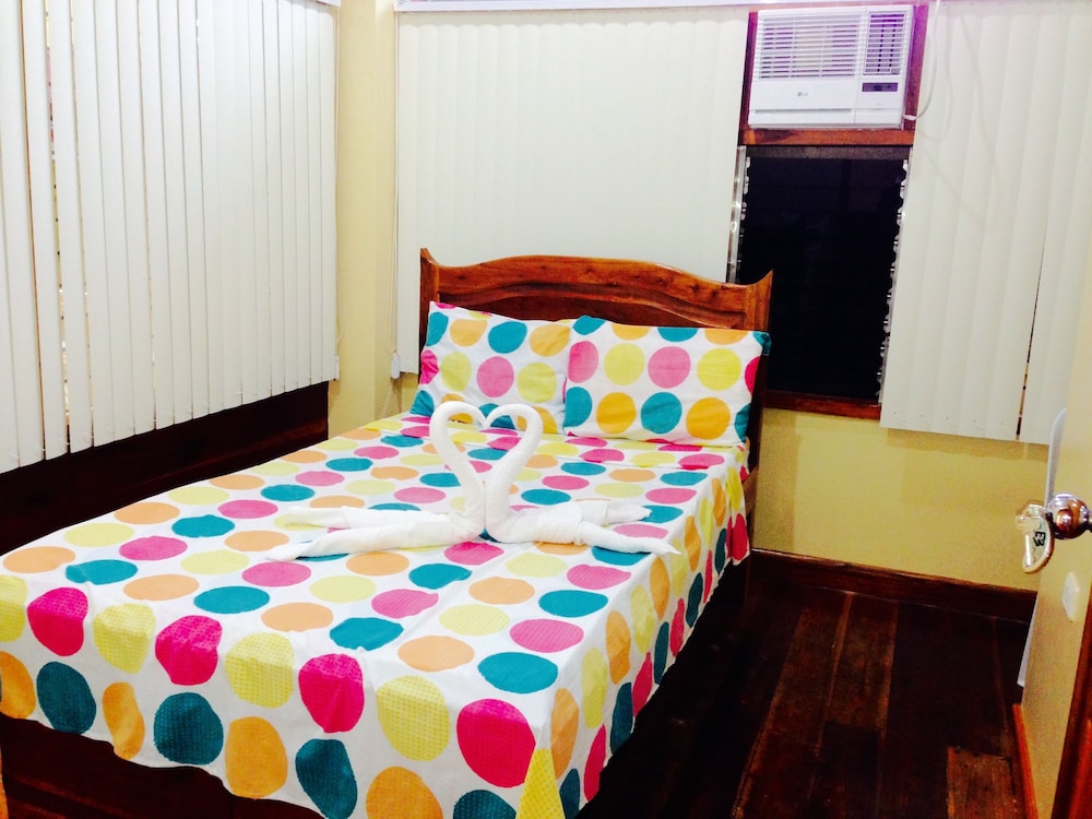 EM’s Seaside Inn in Siquijor, Philippines