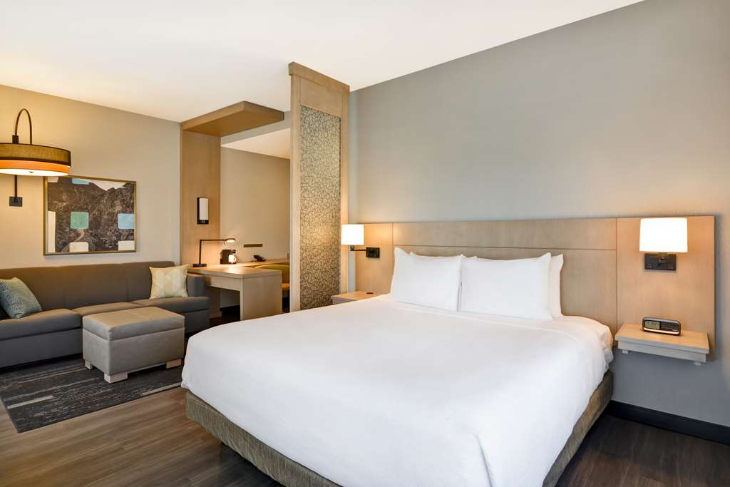 Hyatt Place Fresno - featured photo