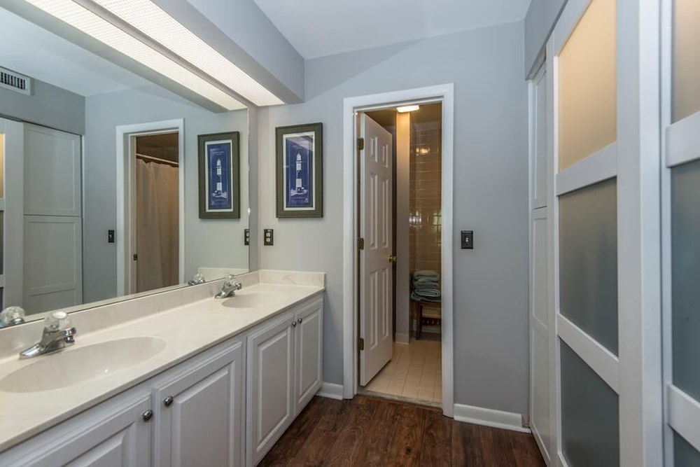 406 Yacht Harbor Court - photo 4
