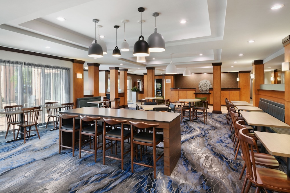 Fairfield Inn & Suites by Marriott Fort Pierce - photo 3