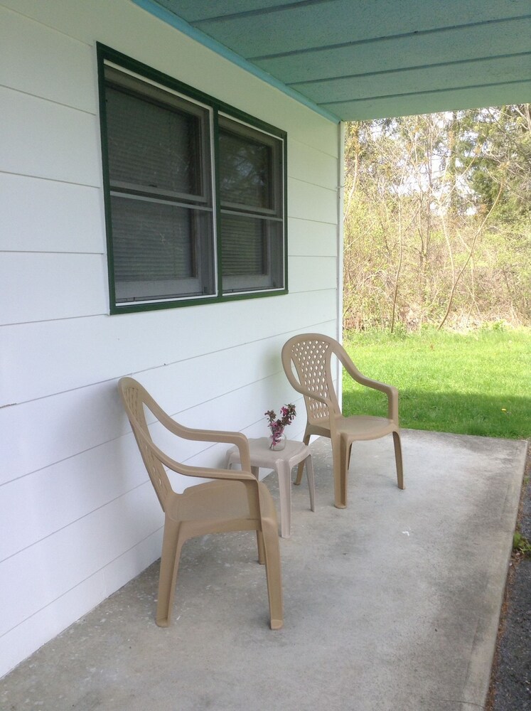 Baumann's Brookside Resort - photo 4