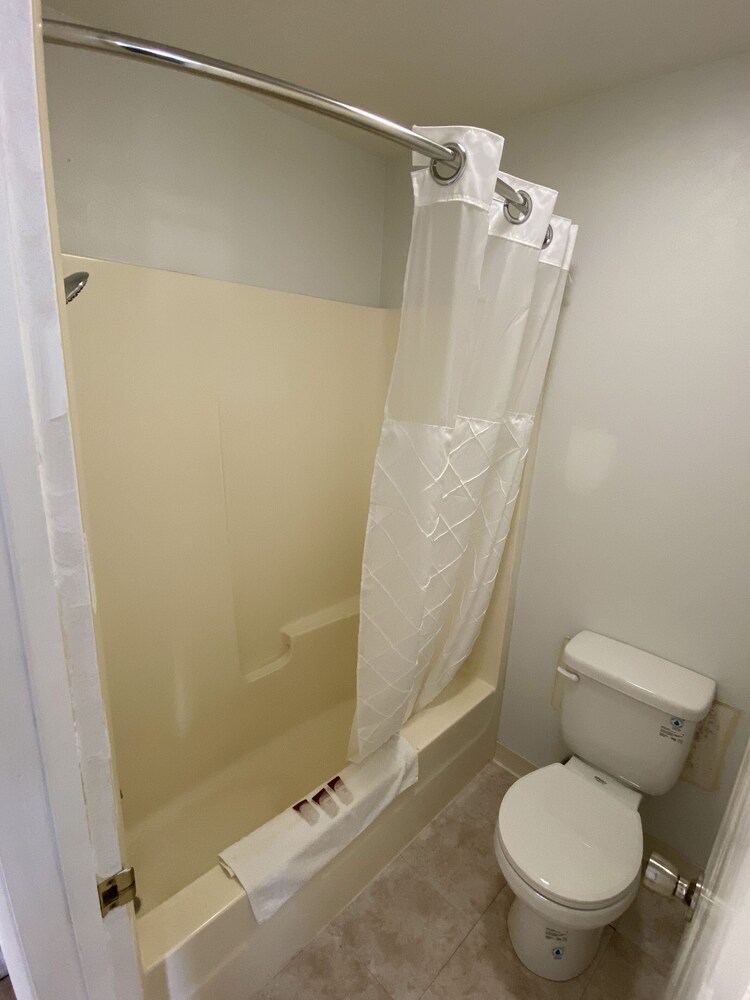 Mcdermitt Hotel - photo 15