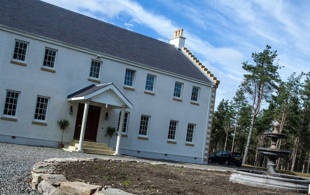 Dinichean House — 5-Star Luxury Hotel in Inverness, United Kingdom