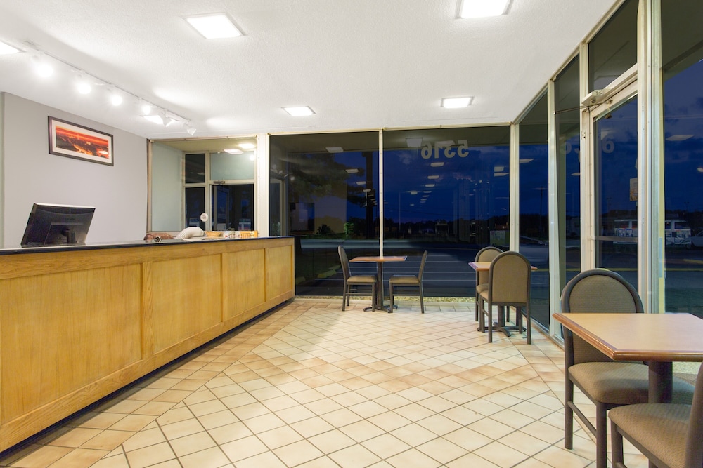 Travelodge Fredericksburg South - featured photo