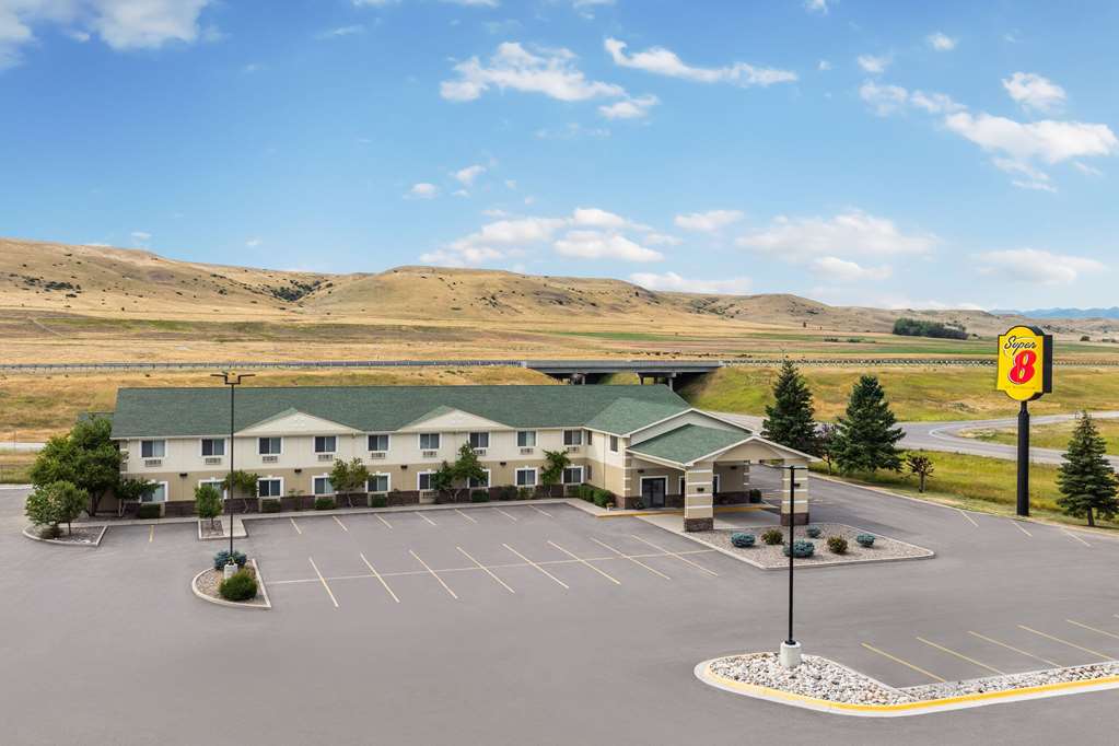 Super 8 by Wyndham Big Timber - photo 6