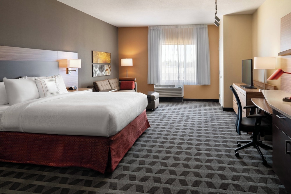 TownePlace Suites by Marriott Fresno Clovis - photo 8