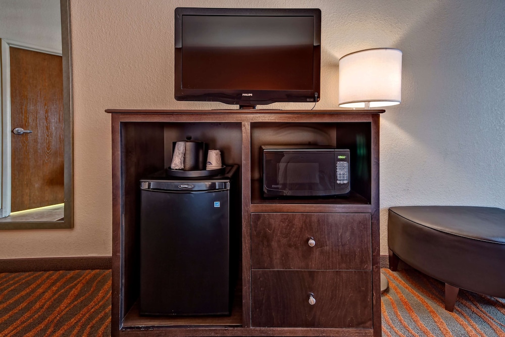 Hampton Inn by Hilton Clarksville - photo 11