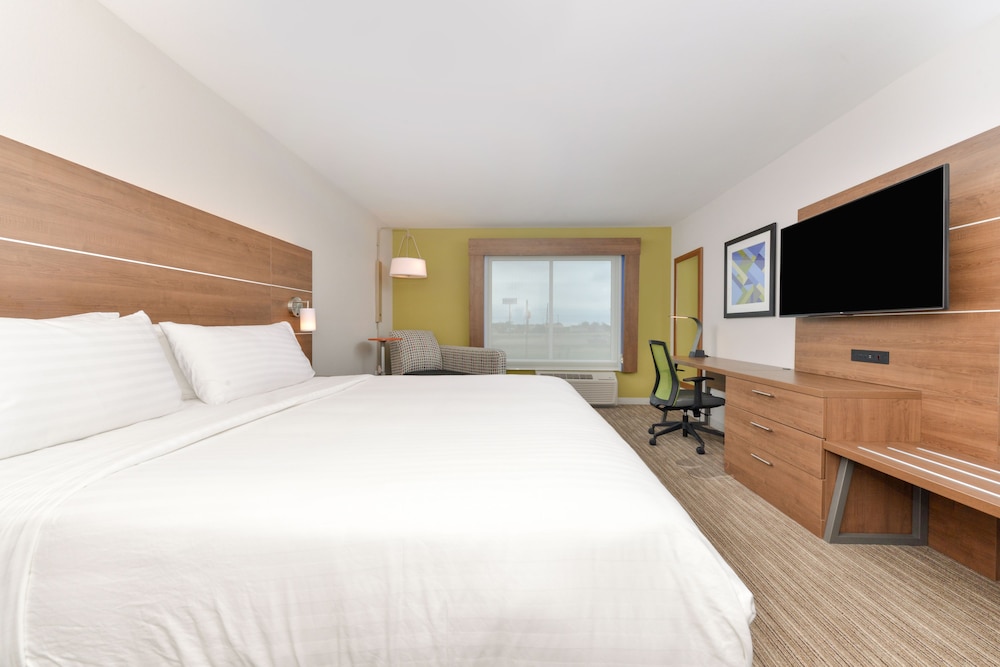 Holiday Inn Express & Suites Ogallala by IHG - photo 18
