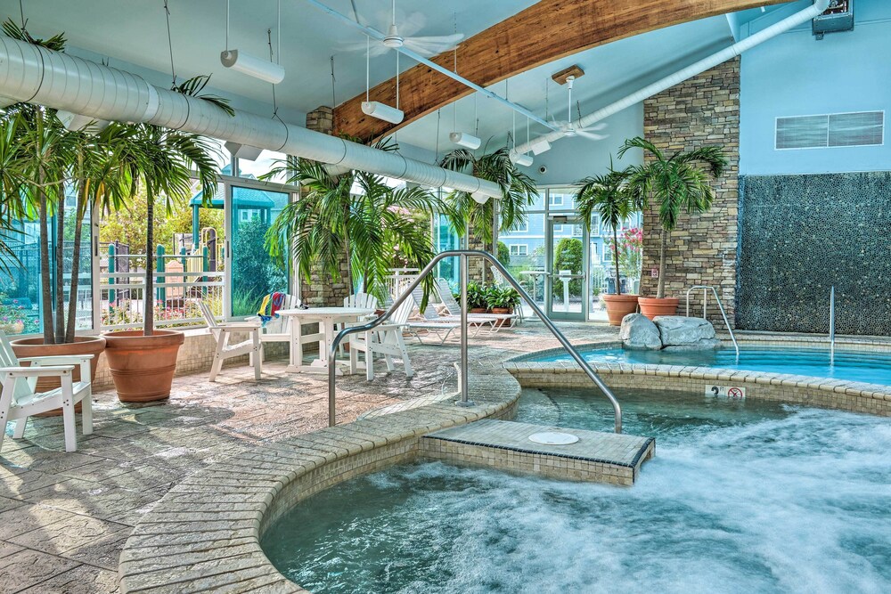 Oceanfront Resort Year round Pools Private Beach - photo 13