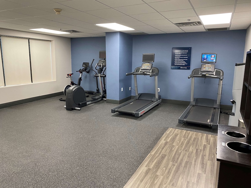 Hampton Inn Ft. Chiswell Max Meadows - photo 12