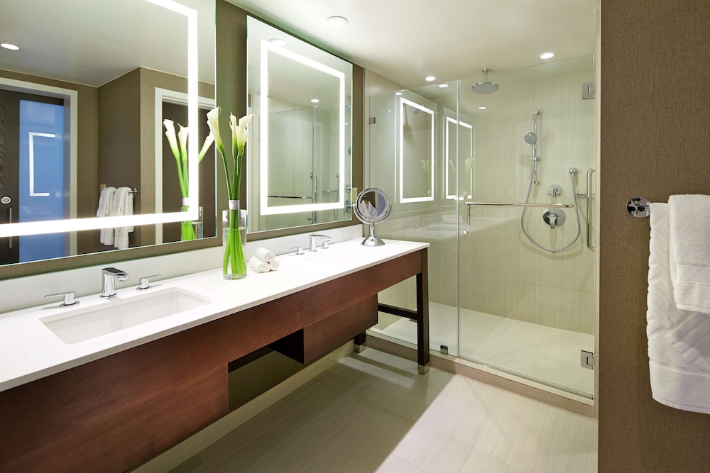 Hilton San Diego Mission Valley - photo 20