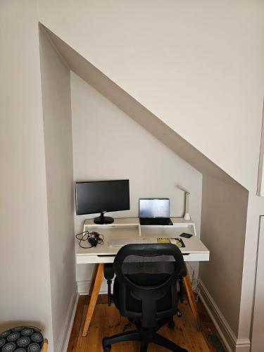 Milner Cottage: Digital Nomad Oasis