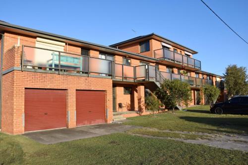 Cameo Court 2 Bring your own linen in South West Rocks, Australia