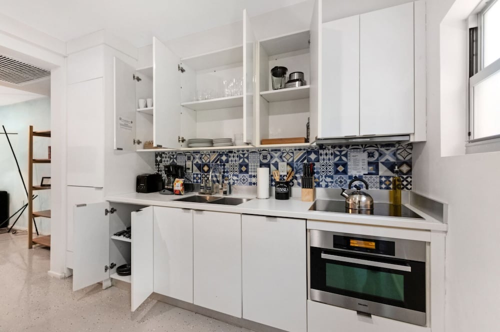 Roami at 250 Collins - photo 64