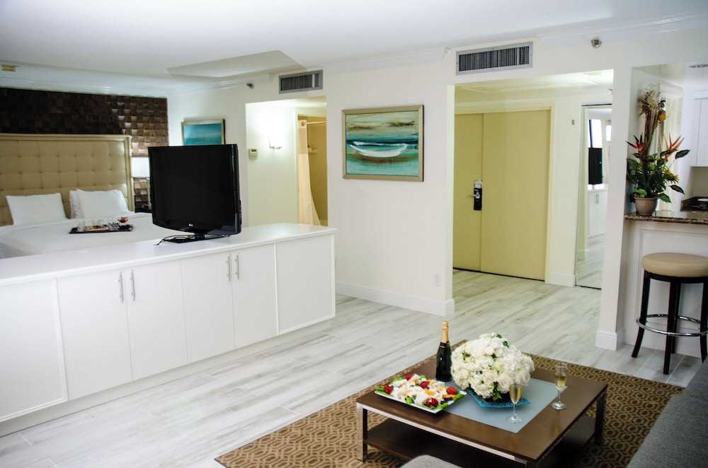 Hilton Palm Beach PBI - photo 45