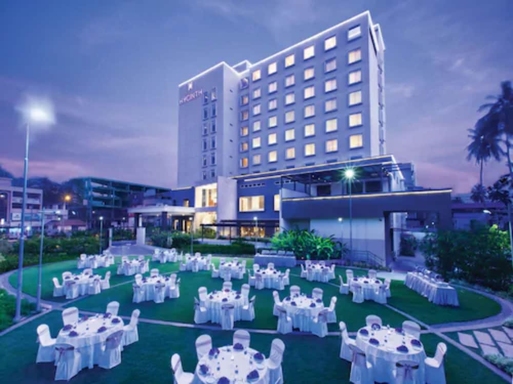 Hycinth Hotels — 5-Star Luxury Hotel in Thiruvananthapuram, India