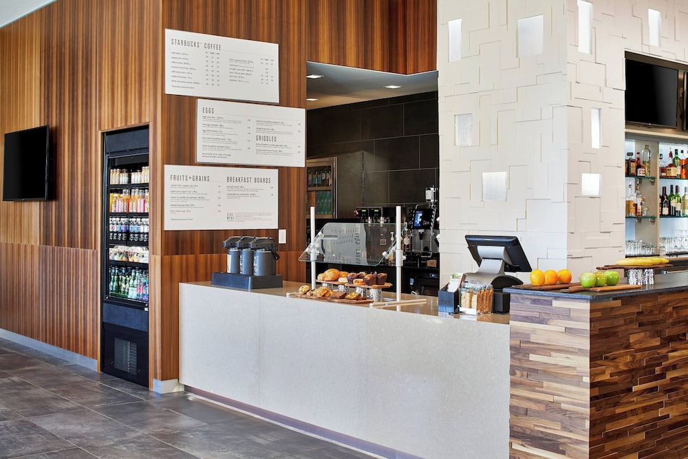 Courtyard by Marriott Baltimore Downtown McHenry Row - photo 28