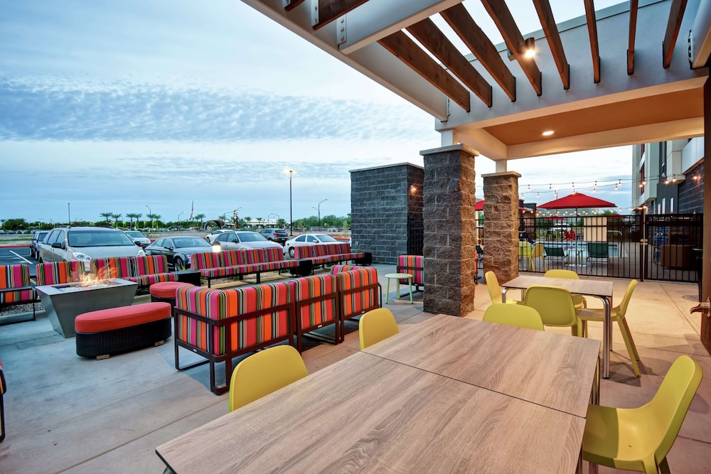 Home2 Suites by Hilton Gilbert - photo 36