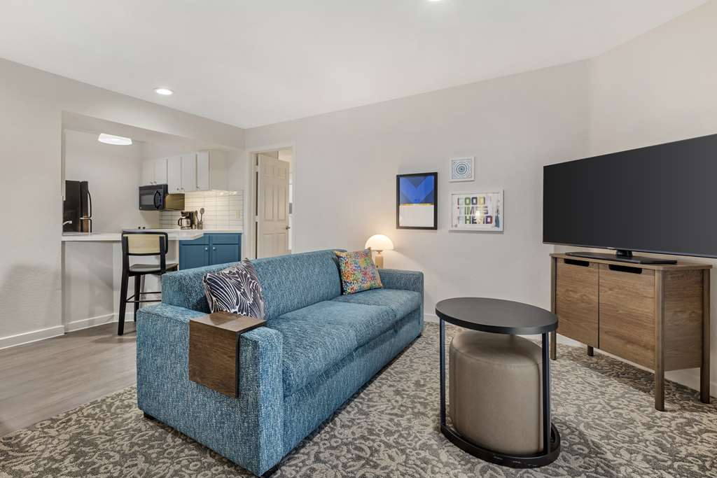 Sonesta ES Suites Torrance Redondo Beach - photo 3
