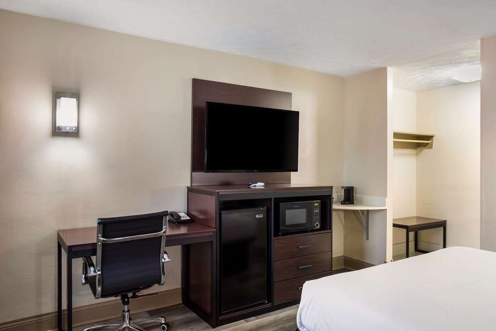 SureStay Hotel by Best Western Bardstown General Nelson - photo 17