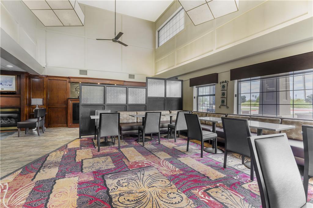 Best Western Plus Yukon - photo 10