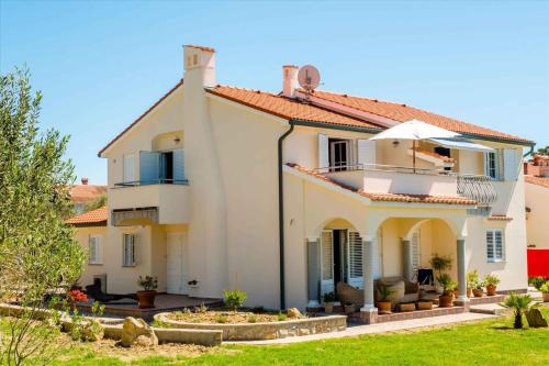 Apartment Banjol 23 — 4-Star Luxury Hotel in Rab, Croatia