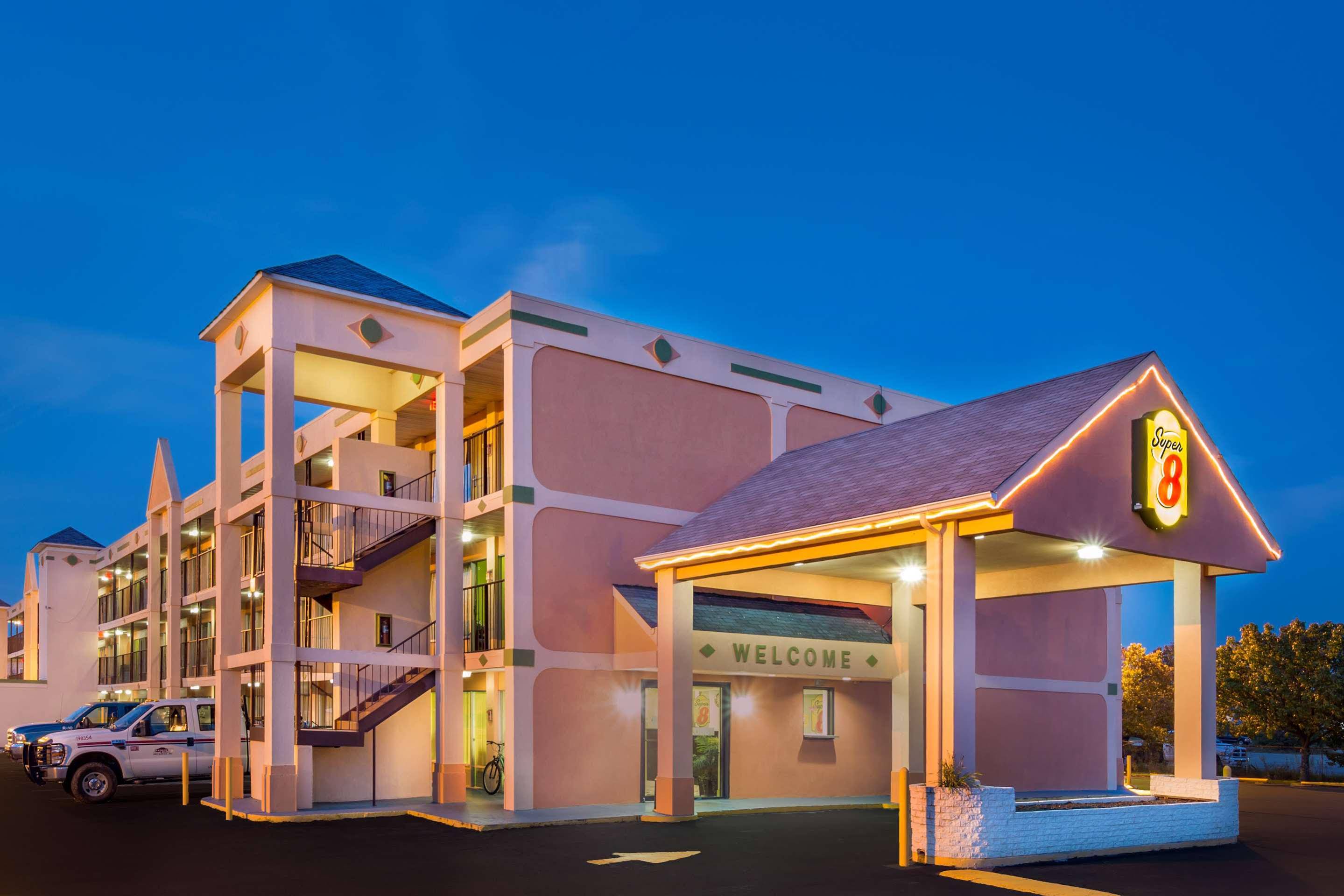 Super 8 by Wyndham Ashland Richmond - photo 3