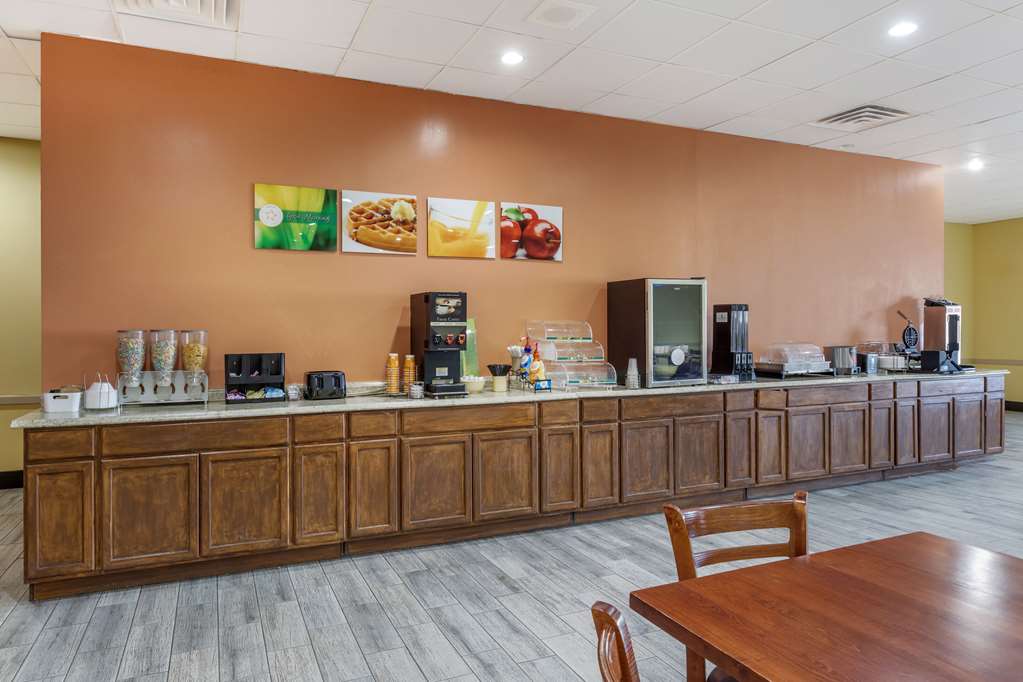 Suburban Studios Gainesville TX - photo 27