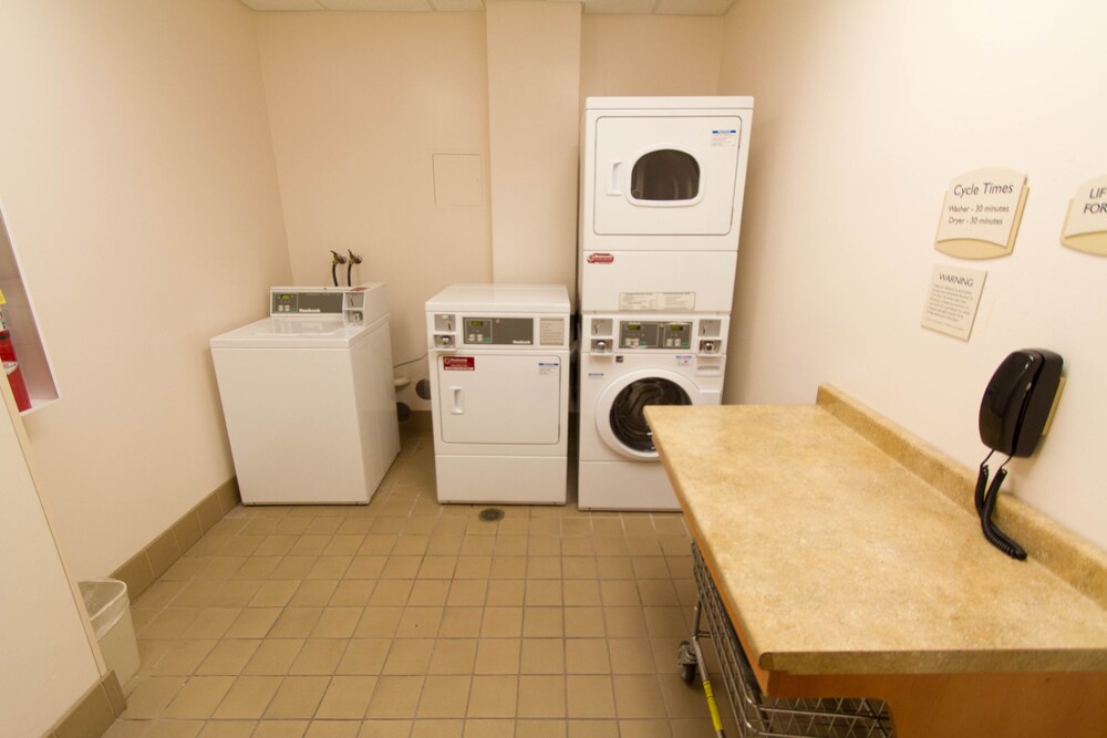 Fairfield Inn & Suites by Marriott Santa Maria - photo 39