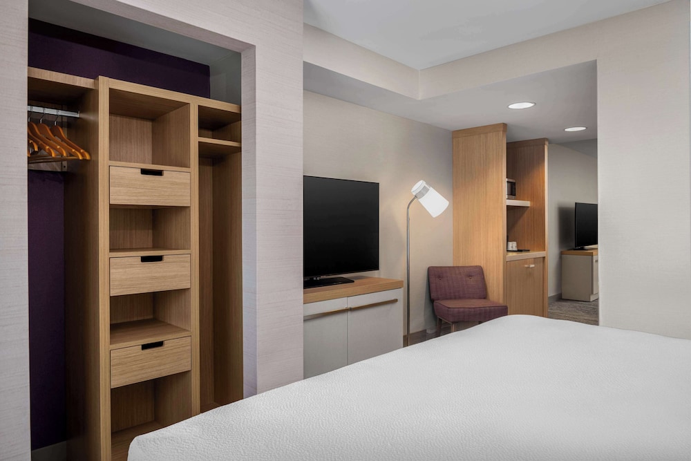 Hilton Garden Inn Great Falls - photo 27