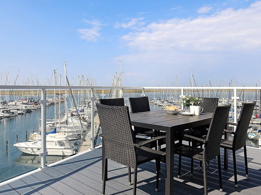 6 Person Holiday Home in Wendtorf — 4-Star Luxury Hotel in Wendtorf, Germany