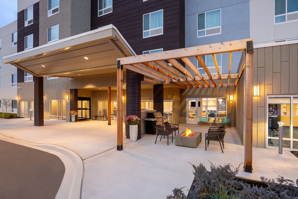 TownePlace Suites by Marriott Iron Mountain - photo 24