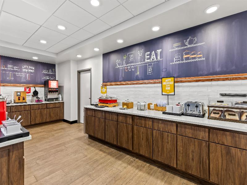 Hampton Inn Fond du Lac - photo 97