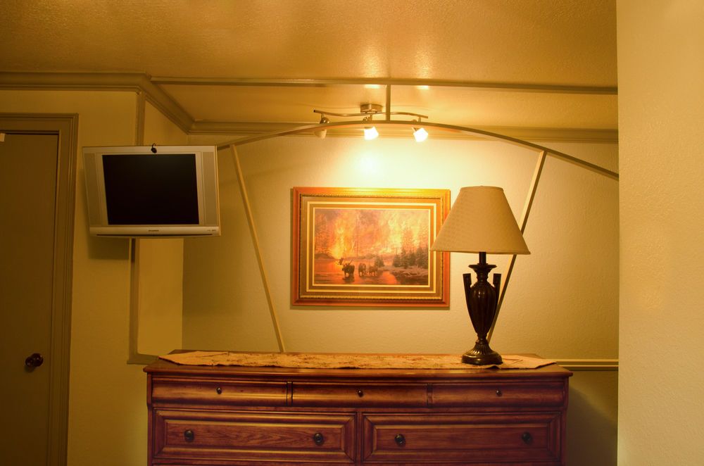 Bond Hotel & Extended Stay - photo 19