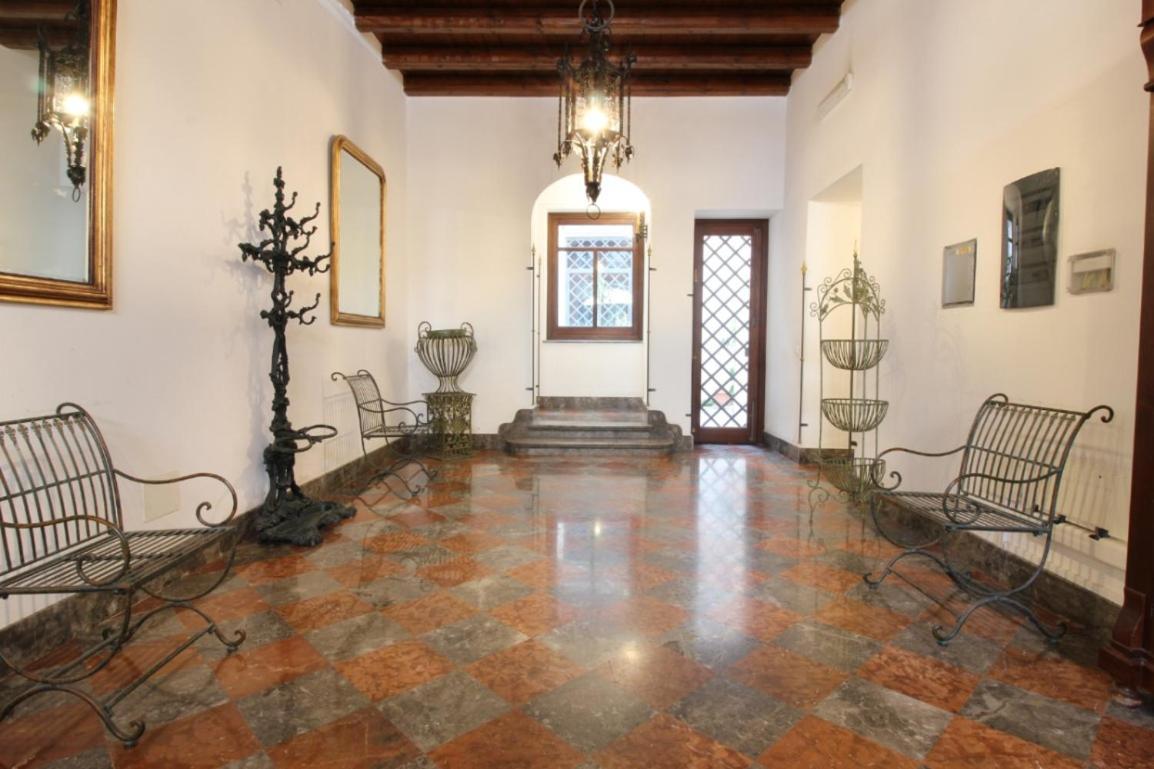 Dimora Degli Scalzi Dive Into Palermo's History — 4-Star Luxury Hotel in Palermo, Italy