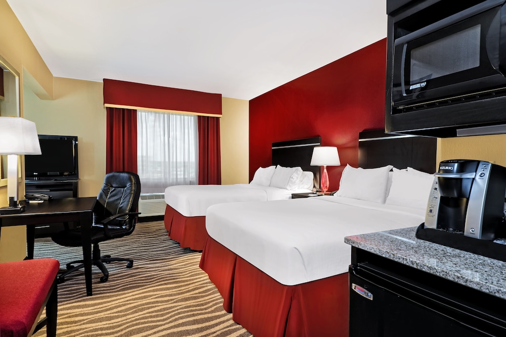 Holiday Inn Express & Suites Cotulla by IHG - photo 8