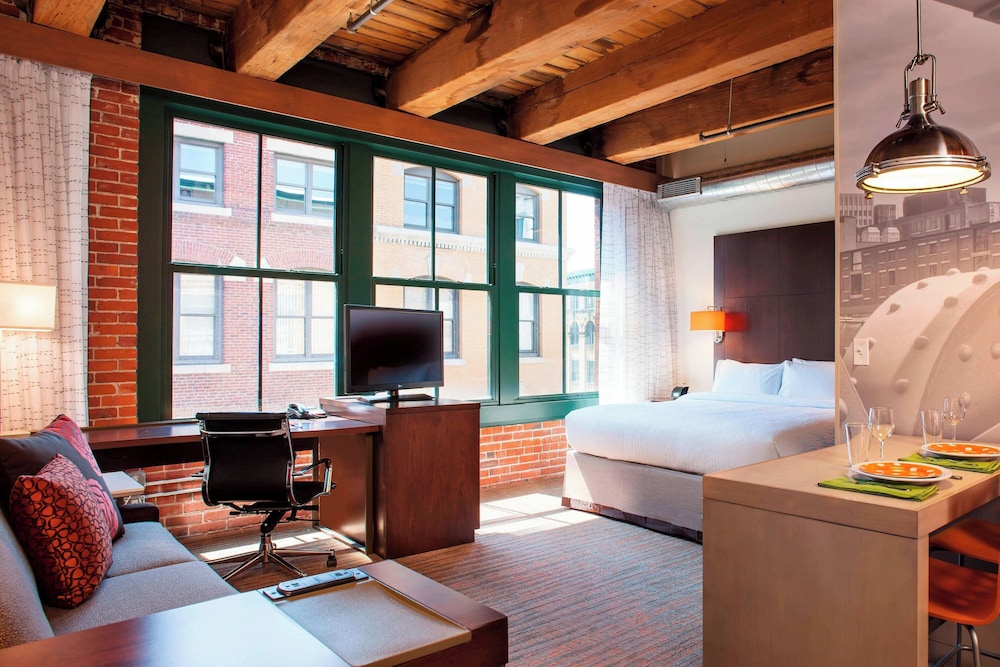 Residence Inn by Marriott Boston Downtown Seaport - photo 32