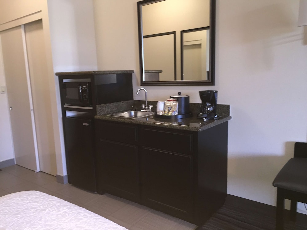 Hampton Inn & Suites Mountain View - photo 28